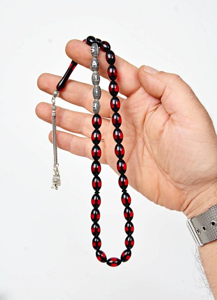 KIRMIZI SÜRMELİ İSİM PÜSKÜLLÜ TASARIM TESPİH