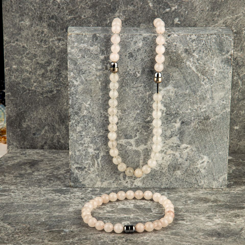 PEMBE QUARTZ TAŞI BİLEKLİK OLAN KOLYE