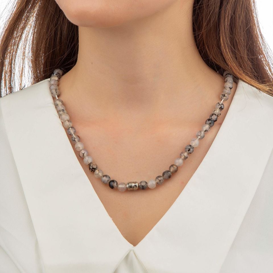 BEYAZ AKİK TAŞI BİLEKLİK OLAN KOLYE