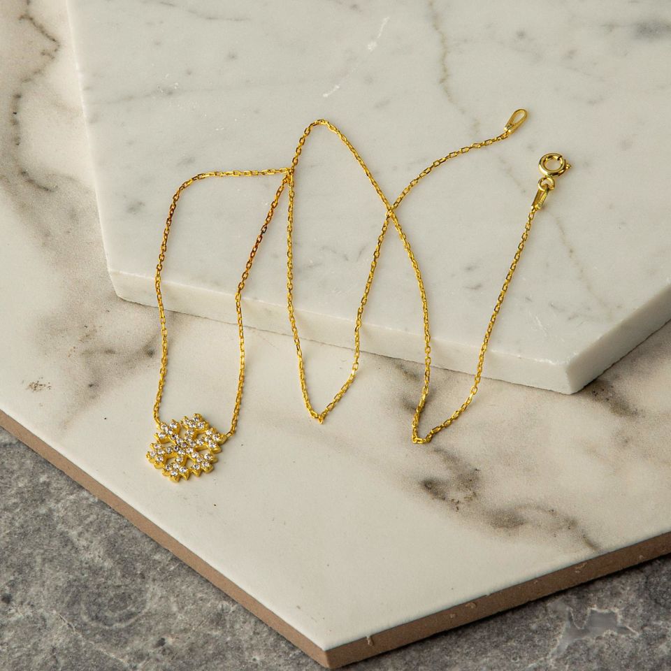 KAR TANESİ MODEL ALTIN KAPLAMA BAYAN GÜMÜŞ KOLYE