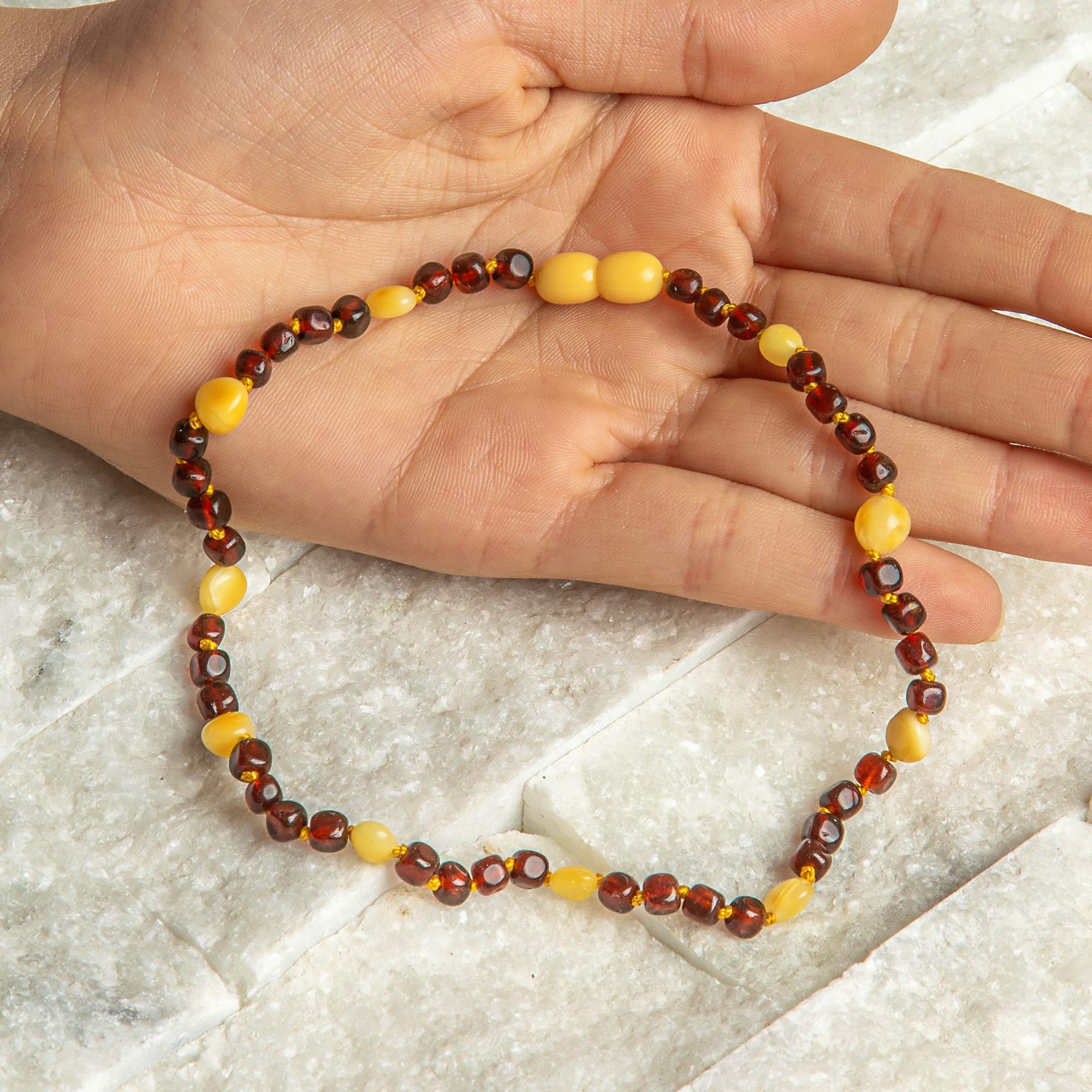 ORİJİNAL DAMLA KEHRİBAR ÇOCUK KOLYESİ