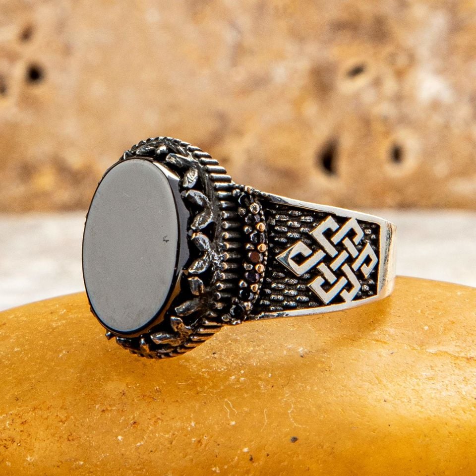 ZİRKON TAŞLI 925 AYAR GÜMÜŞ YÜZÜK 18