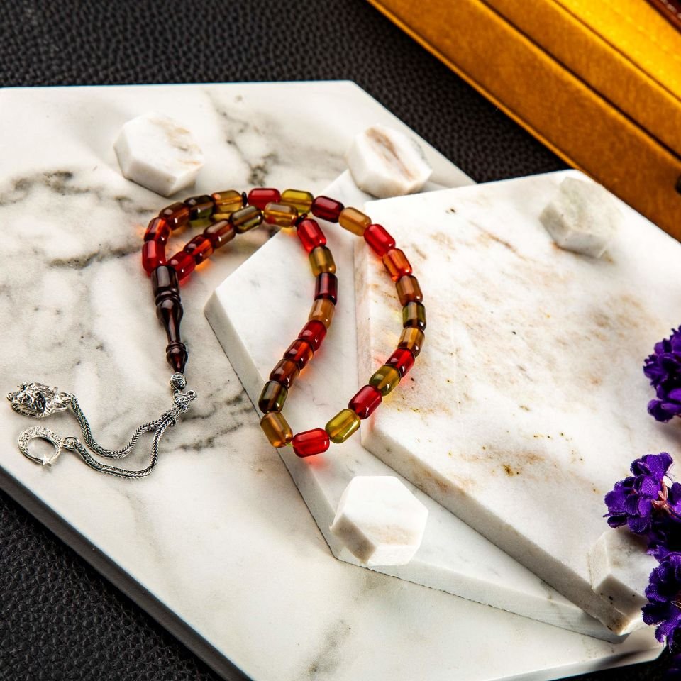 ATEŞ KEHRİBAR  GÜMÜŞ PÜSKÜLLÜ TASARIM TESPİH